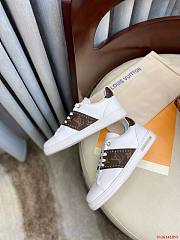 LV Shoes 09 - 3