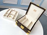 LV Jewelry Case White Size 23 x 11 x 23 cm - 3