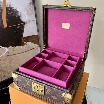LV Jewelry Case Purple Size 23 x 11 x 23 cm