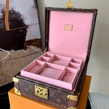 LV Jewelry Case Pink Size 23 x 11 x 23 cm