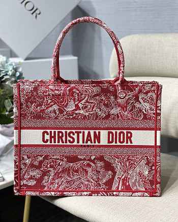 Dior Book Tote Bag Large Animal world Red Size 41.5 x 38 x 18cm