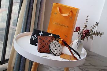 LV Trio Pouch Monogram 3 Colors M69516