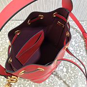 Vlogo Walk Calfskin Bucket Bag Red Size 18 x 20.5 x 10 cm - 2