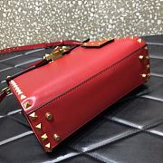 Valentino Rockstud Alcove Grainy Calfskin Handbag Red Size 22 x 17 x 9 cm - 3