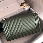 Chanel Leboy Grain Calfskin Green 02 67086 Size 25 cm - 2