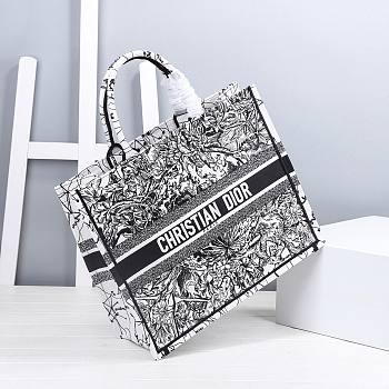 Dior Book Tote Black Flower Size 36 x 18 x 28 cm