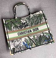 Dior Book Tote Tropical Forest Green Size 42 x 18 x 35 cm - 1