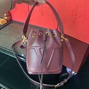 Vlogo Walk Calfskin Bucket Bag Wine Red Size 18 x 20.5 x 10 cm - 1