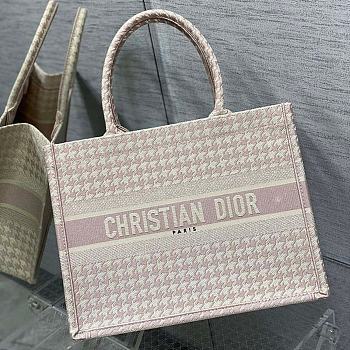 Dior Tote Book in Pink Size 36 x 18 x 28 cm