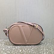 Valentino Garavani V Crossbody Pink Bag Size 25 x 15.5 x 6 cm - 1