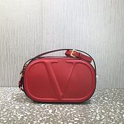 Valentino Garavani V Crossbody Red Bag Size 25 x 15.5 x 6 cm - 1