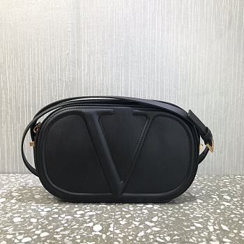 Valentino Garavani V Crossbody Black Bag Size 25 x 15.5 x 6 cm