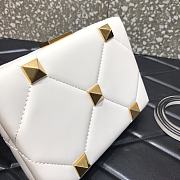 Valentino Roman Stud White Clutch Size 20 x 5 x 14 cm - 5