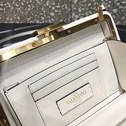 Valentino Roman Stud White Clutch Size 20 x 5 x 14 cm - 4