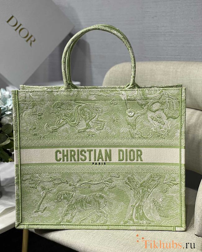 Dior Book Tote Bag Large Green Size 41.5 x 38 x 18 cm - 1