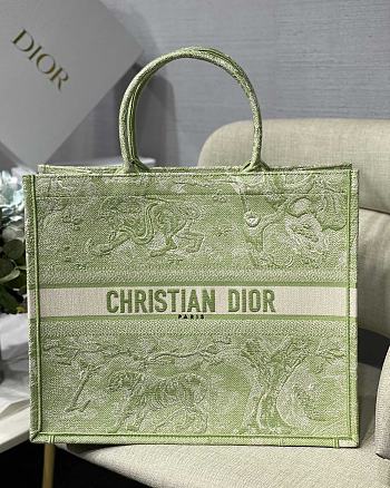 Dior Book Tote Bag Large Green Size 41.5 x 38 x 18 cm