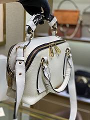 Chloe Daria In Grained & Shiny Calfskin White Size 22 x 9 x 18 cm - 5