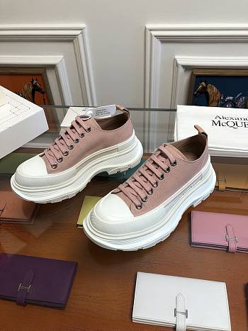 Alexander McQueen Sneakers Pink 01