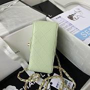 Chanel Flap Bag Lambskin in Light Green 17cm with Gold Hardware - 4