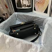 Chanel Messenger Bag Black AS93608 Size 23 x 8 x 16 cm - 5