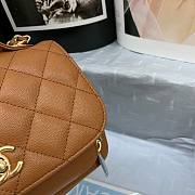 Chanel Messenger Bag Brown 93749 Size 19 x 7 x 14 cm - 5