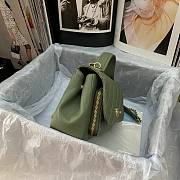 Chanel Messenger Bag Green 93749 Size 19 x 7 x 14 cm - 4