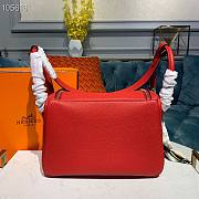 Hermes Lindy Leather Handbag Red Size 26 x 14 x 18 cm - 5