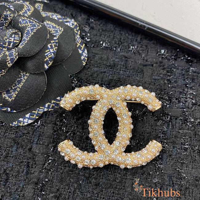 Chanel brooch 05 - 1