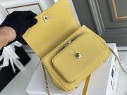 Chanel Messenger Bag Yellow 93749 Size 19 x 7 x 14 cm - 3