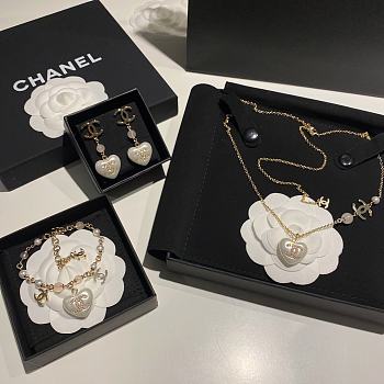 Chanel Heart Set