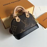 LV Key Chain 01 - 3