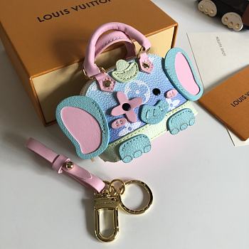 LV Key Chain 02