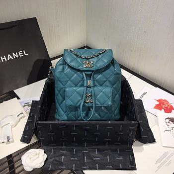 Chanel Duma Diamond - Quilted Backpack Mallard Green Size 21.5 x 24 x 12 cm