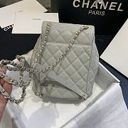 Chanel Duma Diamond - Quilted Backpack Gray Size 21.5 x 24 x 12 cm - 3