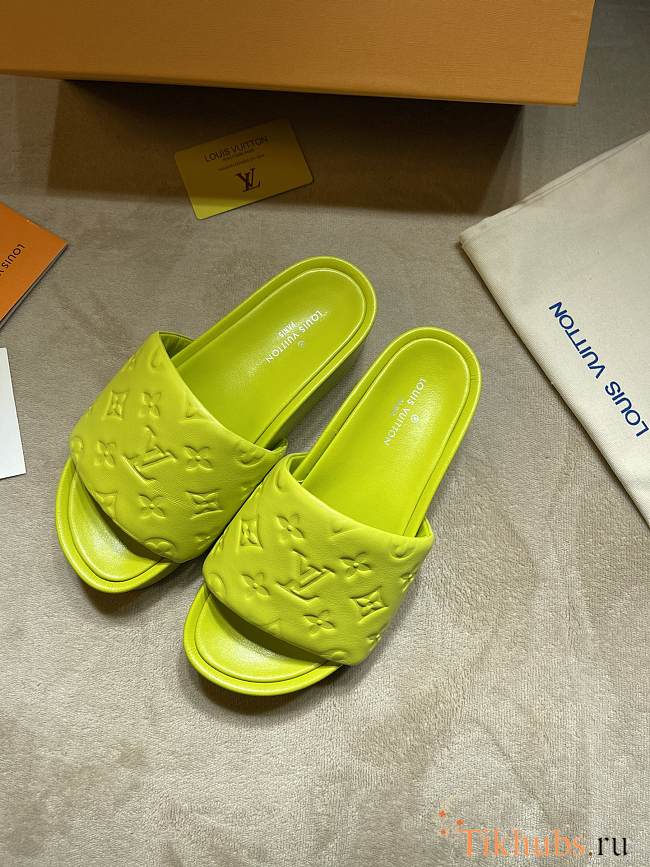 LV Slides Yellow - 1