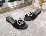 LV Slides 23083 04 - 6