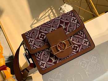 LV Dauphine M44580 Red Size 20 x 15 x 9 cm