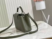 LV Capucines Taurillon Leather Green M48865 Size 27 x 18 x 9 cm - 3