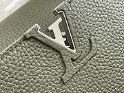 LV Capucines Taurillon Leather Green M48865 Size 27 x 18 x 9 cm - 6