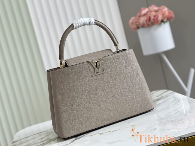 LV Capucines Taurillon Leather  M57227 Size 31.5 x 30 x 11 cm - 1