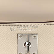 Hermes Epsom Horseshoe Mini Kelly Sellier 20 Nata Etoupe Silver Hardware - 5