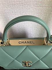 Chanel Trendy Handle 92236 Green Gold Hardware Size 25 x 17 x 12 cm - 4