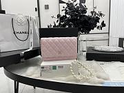 Chanel WOC Pearl Chain Light Pink Lambskin A68052 Size 19.2 x 12.3 x 3.5 cm - 1