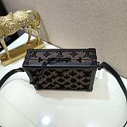 LV Clutch Box Black M20233 Size 25 x 18 x 10 cm - 4