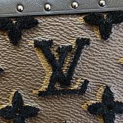 LV Clutch Box Black M20233 Size 25 x 18 x 10 cm - 2