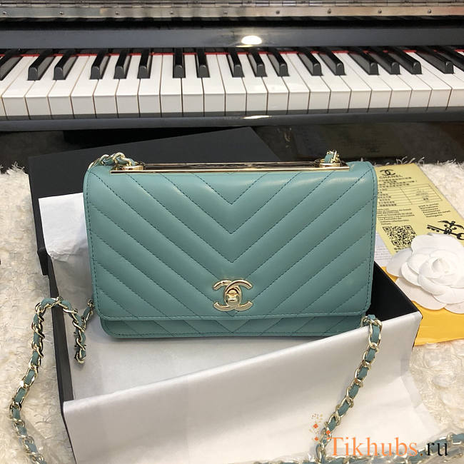 Chanel WOC 80983 V Green GHW - 1