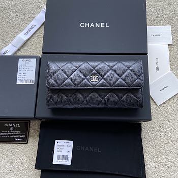 Chanel Wallet Caviar SHW A50096 Size 19 x 10.5 x 3 cm