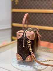 Louis Vuitton Virgil Abloh Locky BB Pink M45531 Size 20 x 14 x 7.5 cm - 4