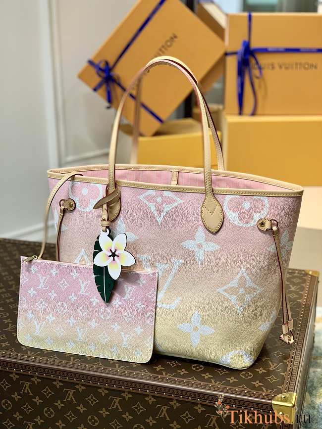 LV NEVERFULL Medium Handbag Light Pink M45680 Size 32x29x17cm - 1