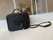 Chanel Vanity So Black Size  - 5